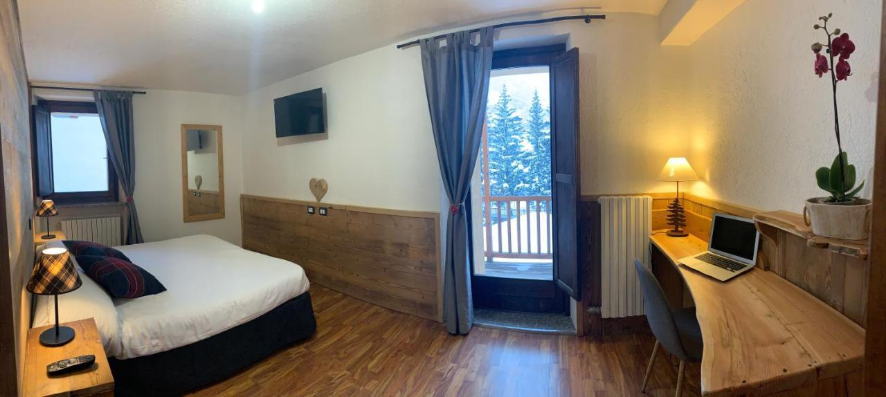 Hotel Coeur Du Village Ла Туил Екстериор снимка