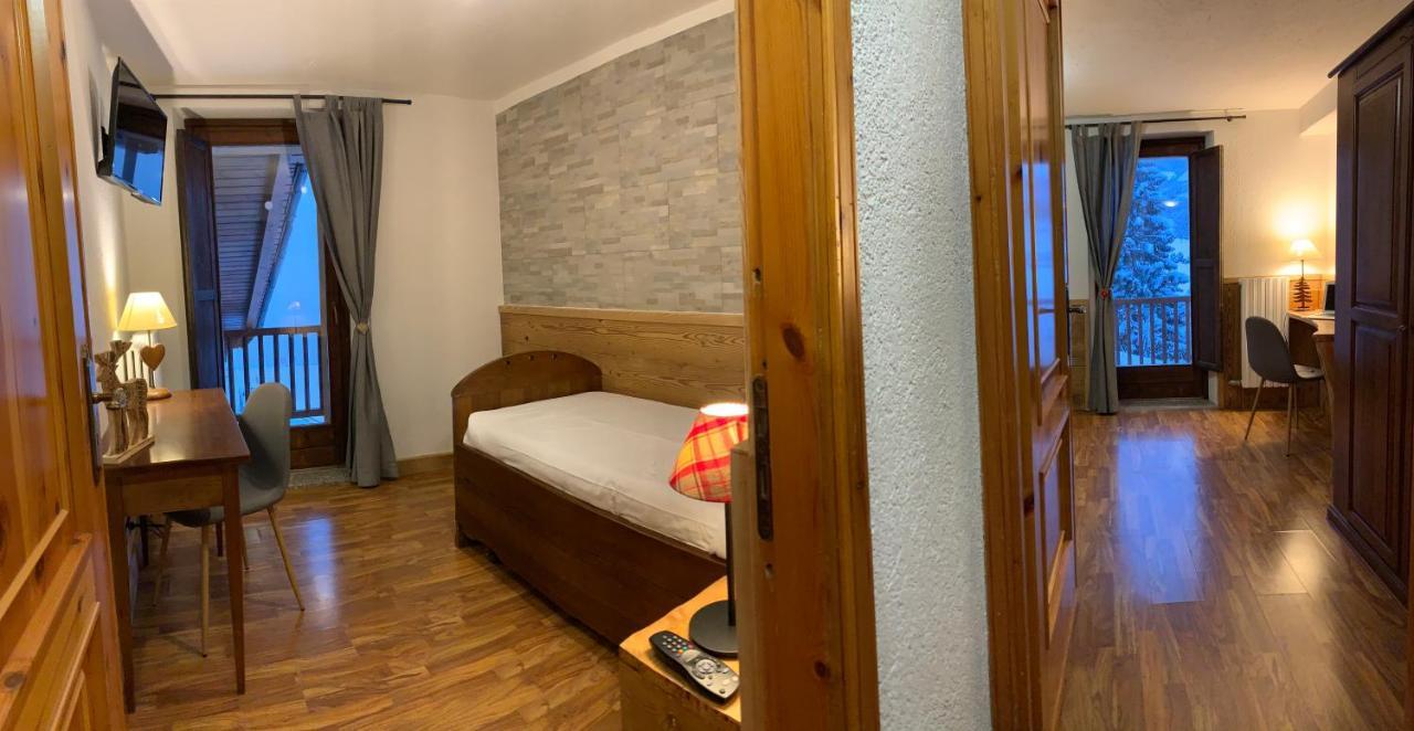 Hotel Coeur Du Village Ла Туил Екстериор снимка