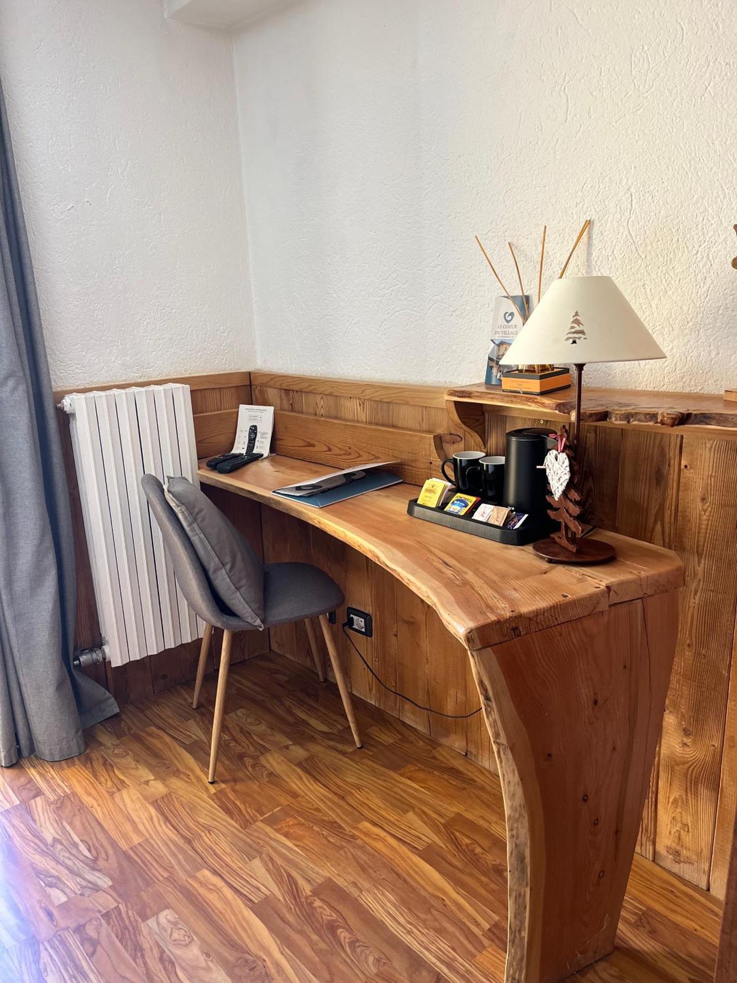 Hotel Coeur Du Village Ла Туил Екстериор снимка
